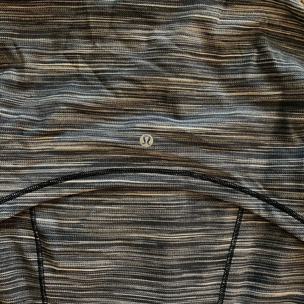 Lululemon Define Jacket!! - Picture 6 of 6